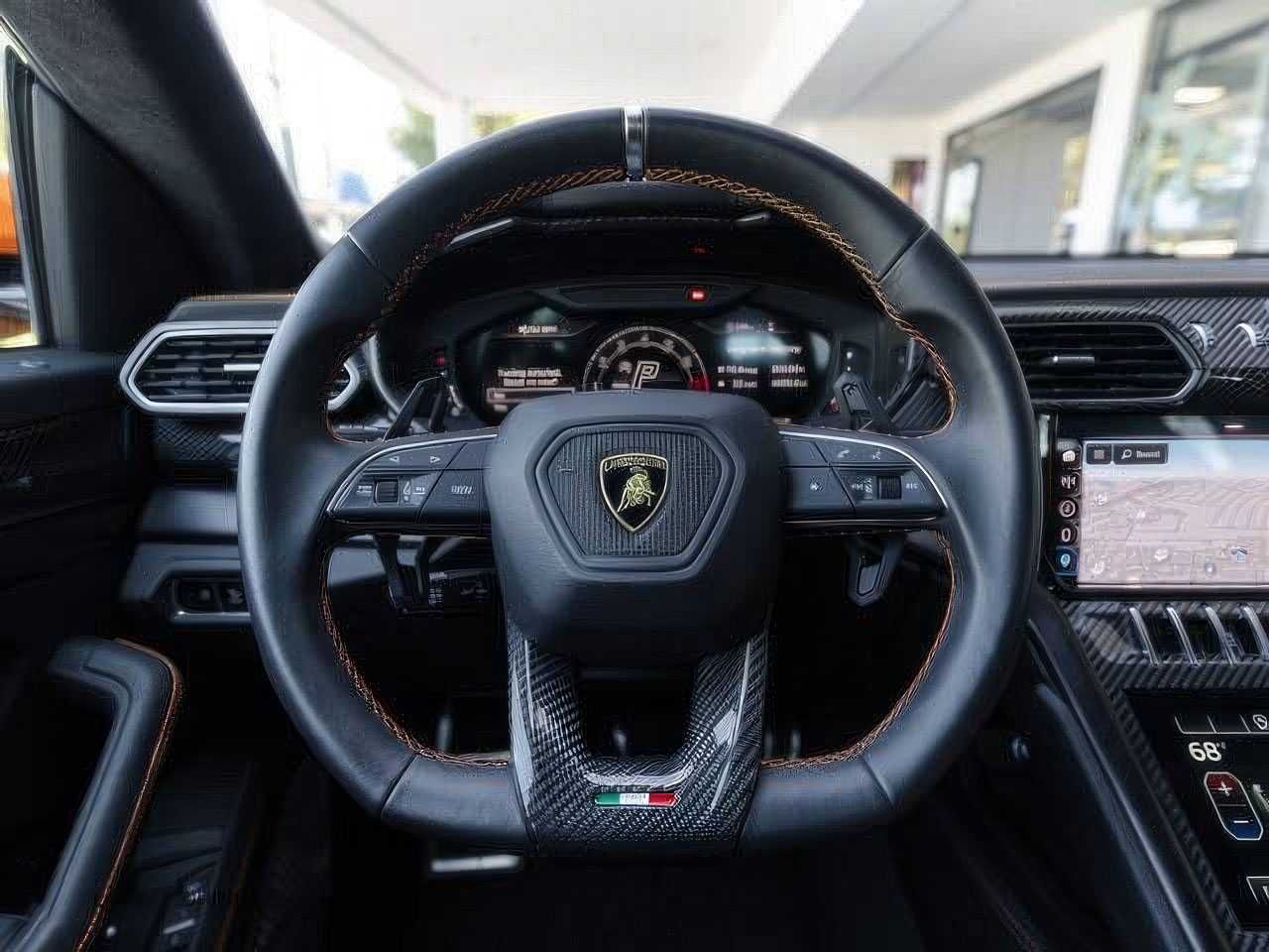 2023 Lamborghini Urus S