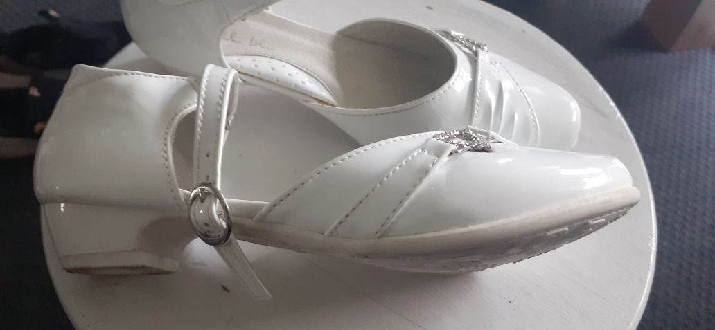 Buciki buty komunijne 34 białe