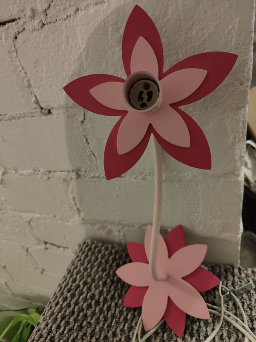 Lampka do powieszenia na ścianie