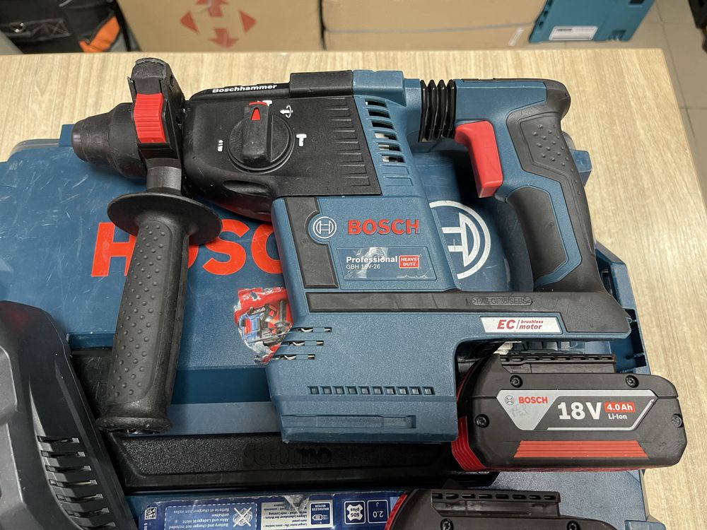 Bosch GBH 18V-26 L-Boxx / безщітковий перфоратор Бош 18V