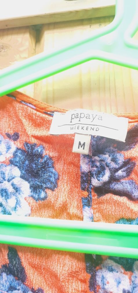 Narzutka w stylu kimono z kwiatowym motywem