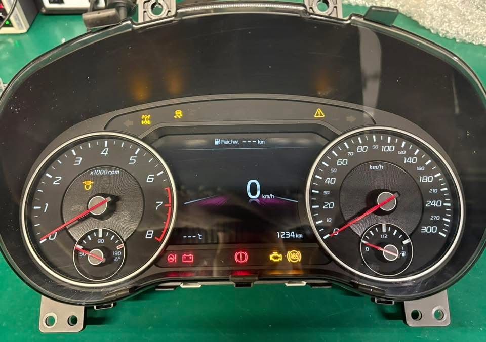 Licznik Kia Stinger EU duzy lcd kolorowy menu gt crash kluczyki mapy