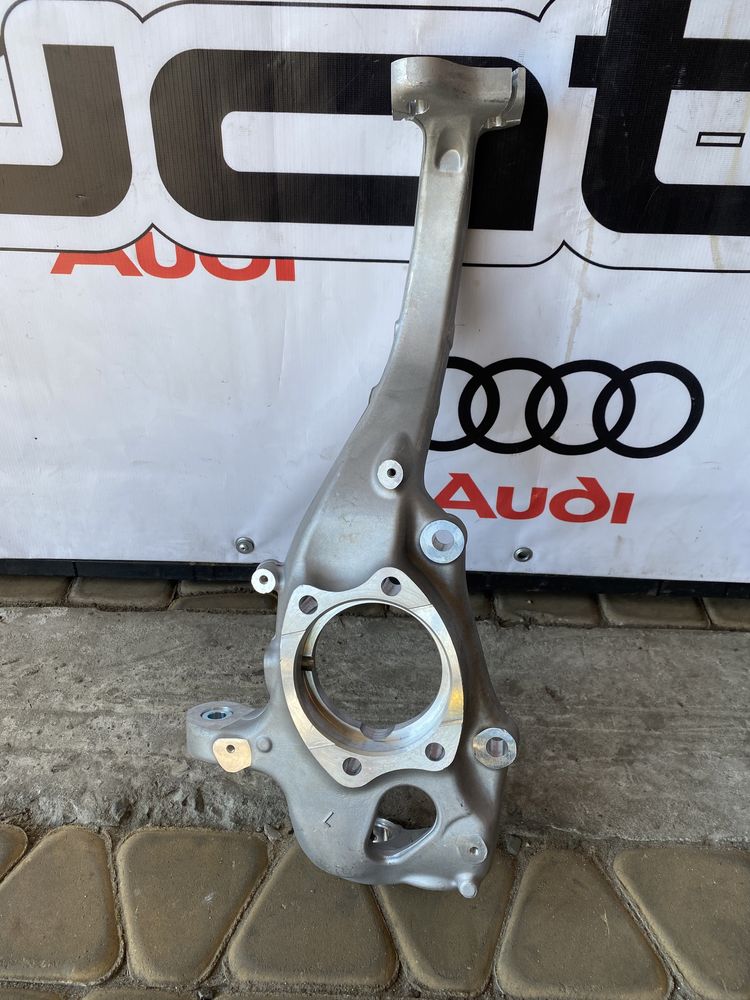 Цапфа поворотний кулак Audi A4 B8 / A5 / Q5 /A6  4G0407254B 4G0407253B