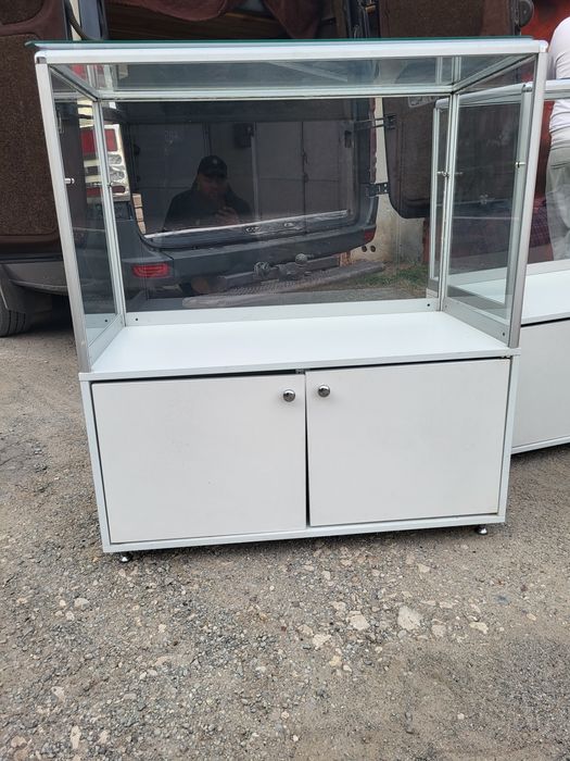 Вітрина магазина