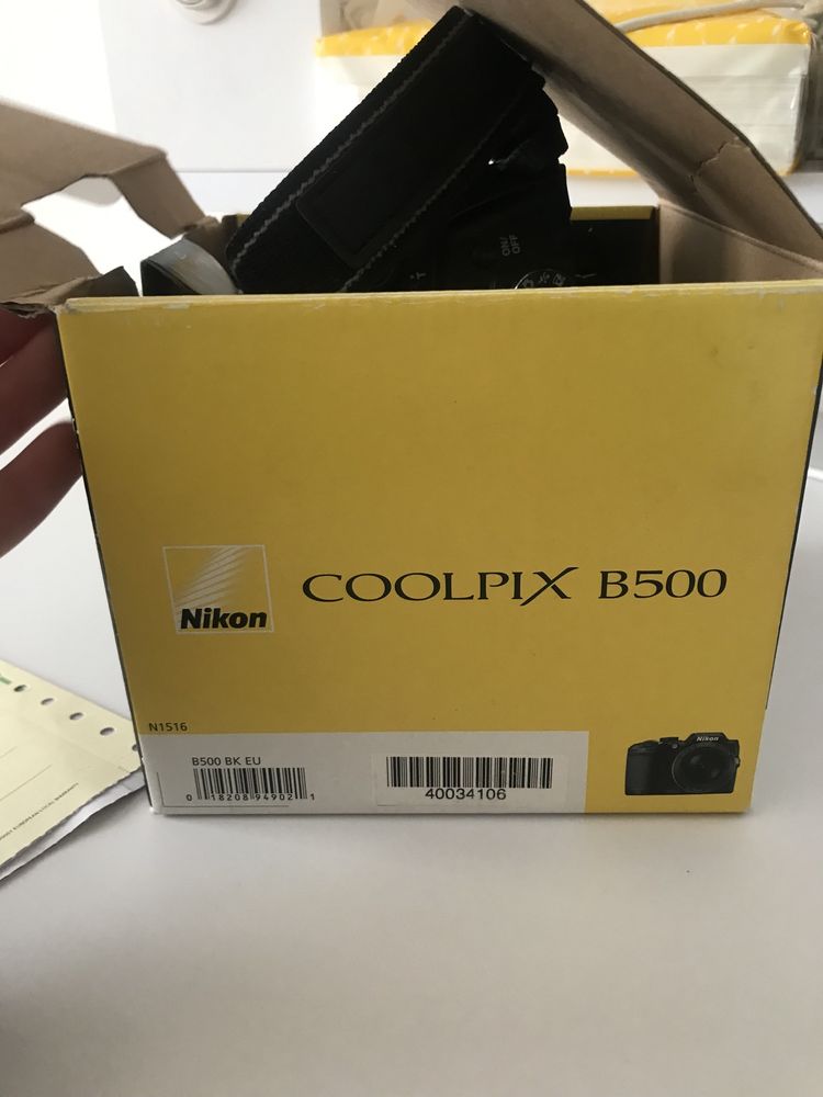 Фотоопарат Nikon COOLPIX B500