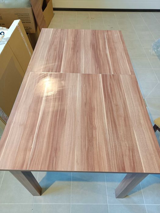 Stół do jadalni 140/180 cm na 80 cm + 4 krzesła