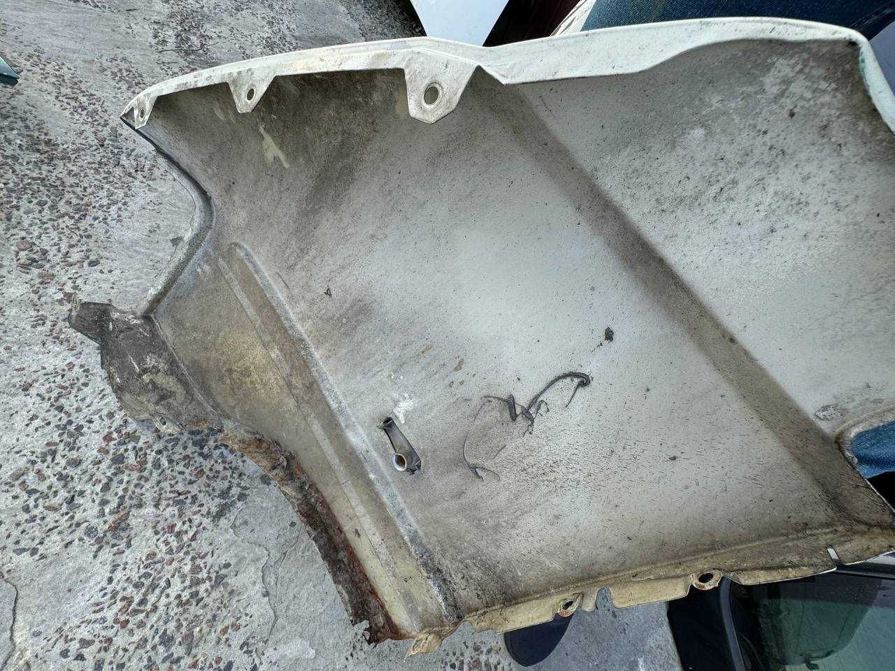 Передні Крила до Volkswagen LT35, LT45 1998-2006 (ціна за шт.)
