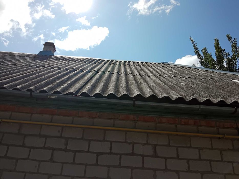 Ремонт крыш, кровли. Работы по монтажу шифера. Установка стекол.