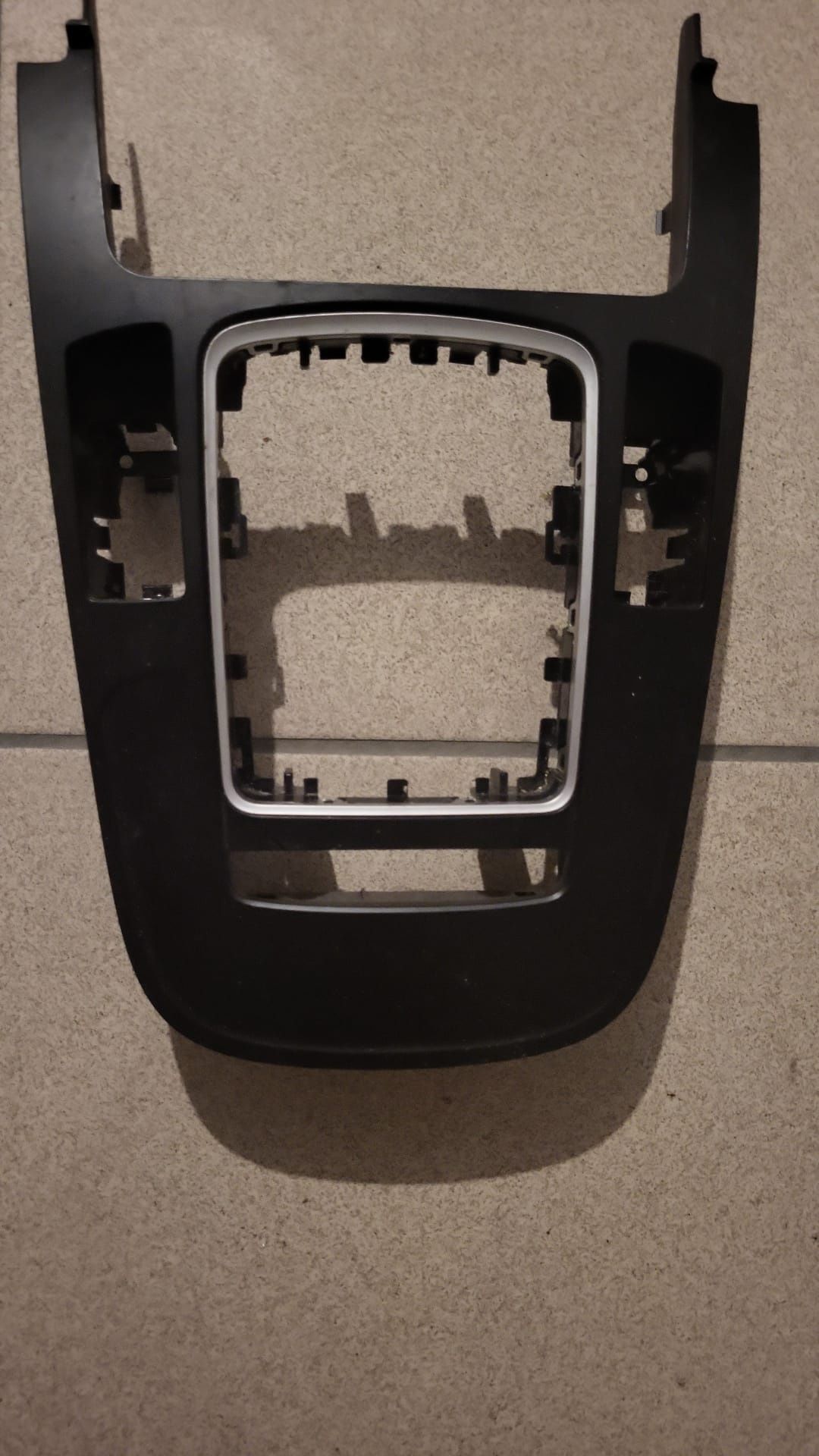 Panel tunel środkowy audi a4 b8