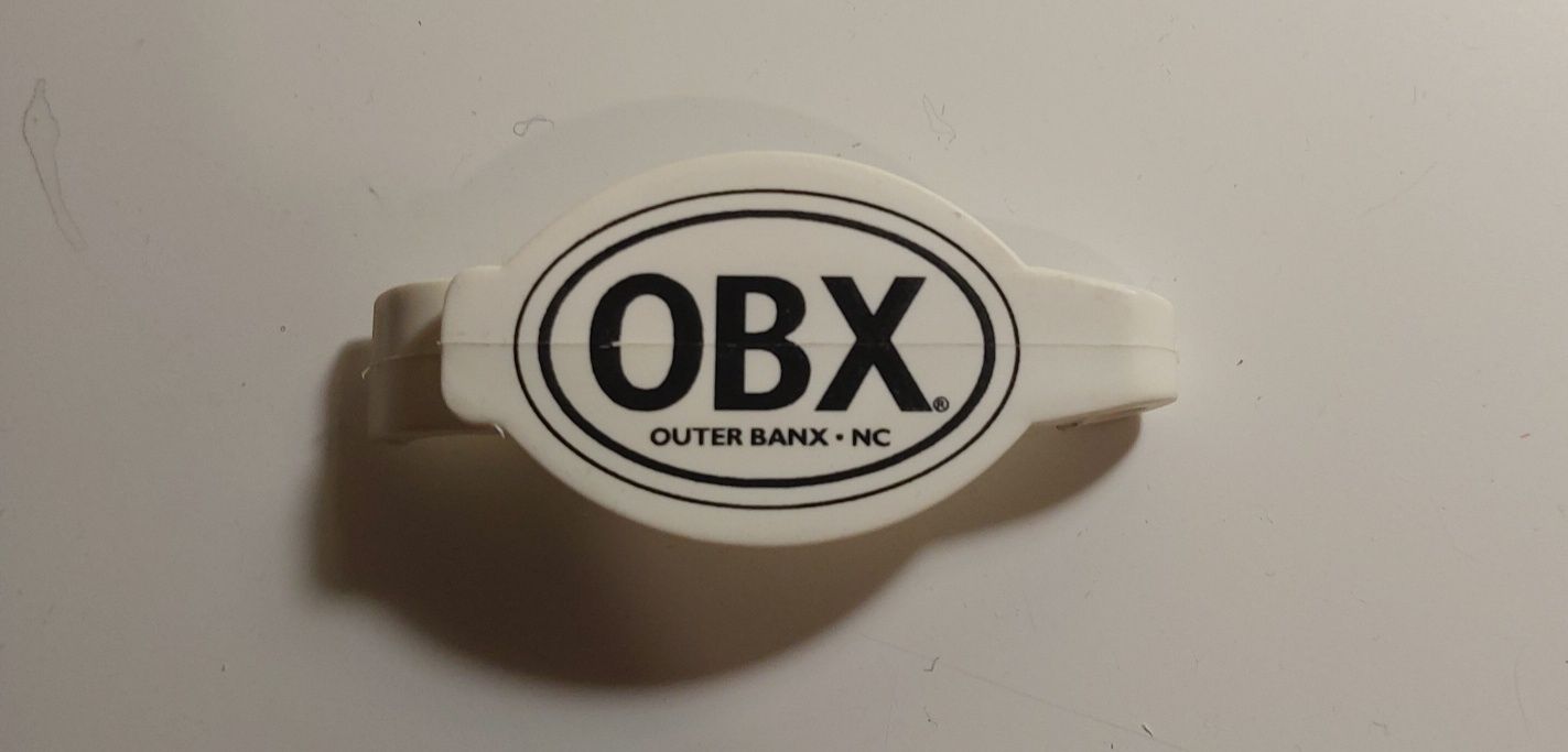 Otwieracz do butelek, OBX, biały