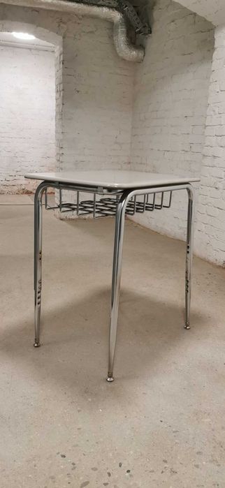 Amerykańskie biurko,stolik Virco z sali odpraw armii USA! Unikat!