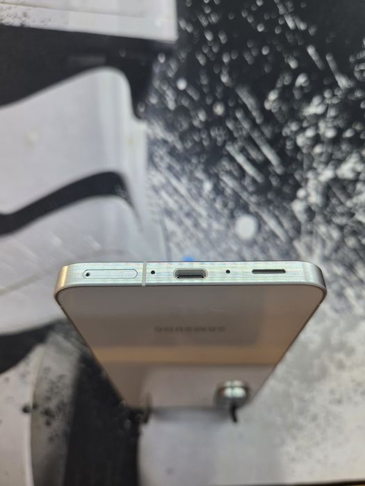 Samsung A56 White 256 gb Европеець