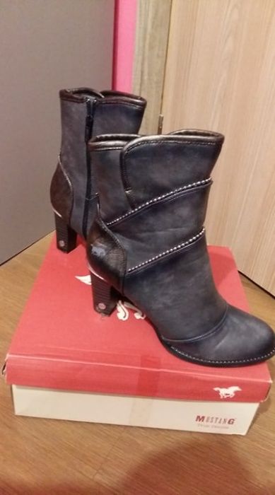 Botki /kozaki Mustang roz.40 jak nowe