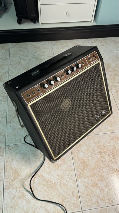 Amplificador de guitarra Teisco TS-30