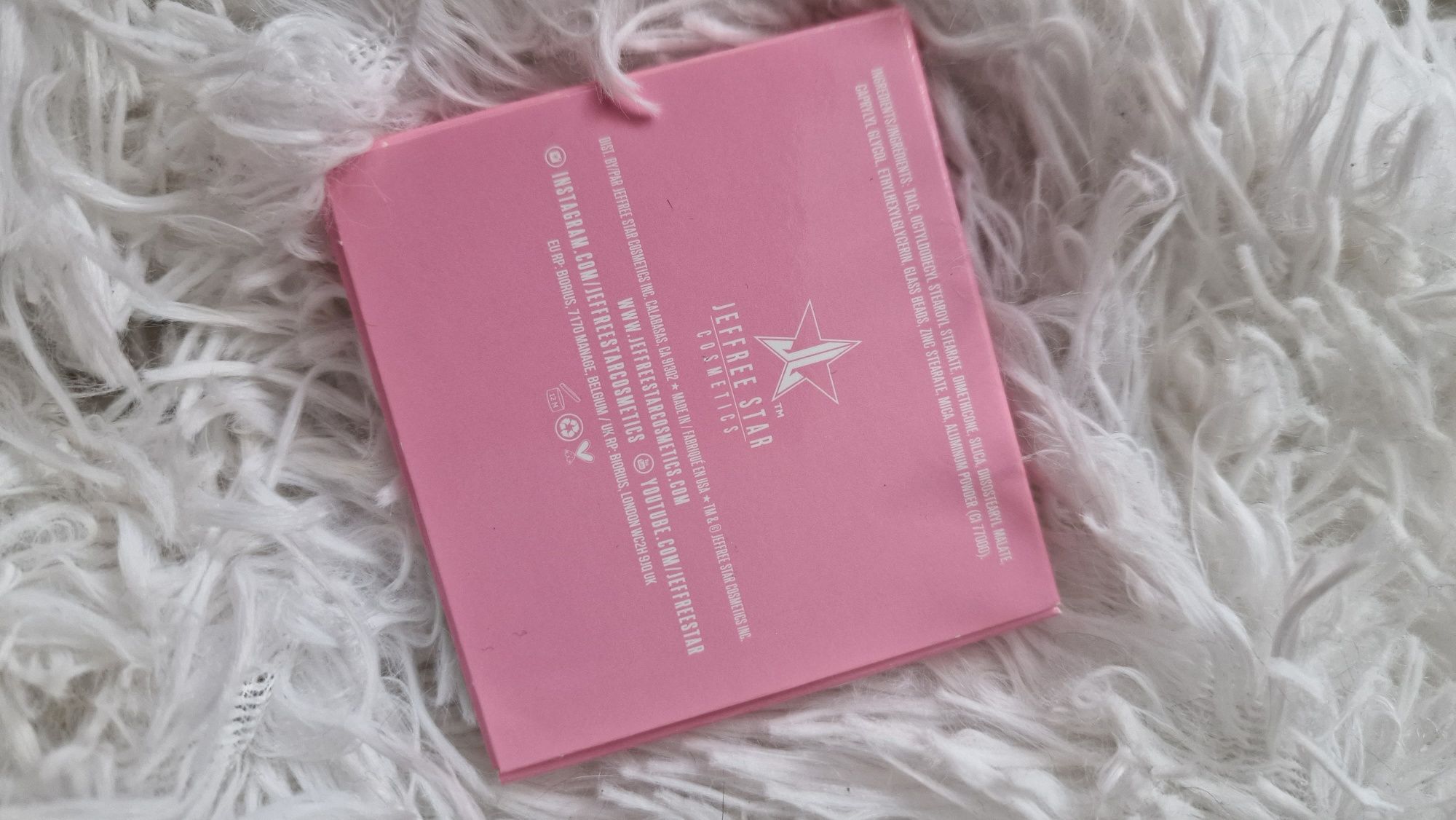 Jeffree Star, cień do powiek, srebrny Razor Blade