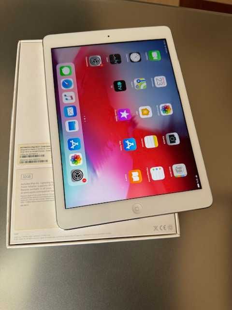 Продам Apple iPad Air 32 GB (A1474)