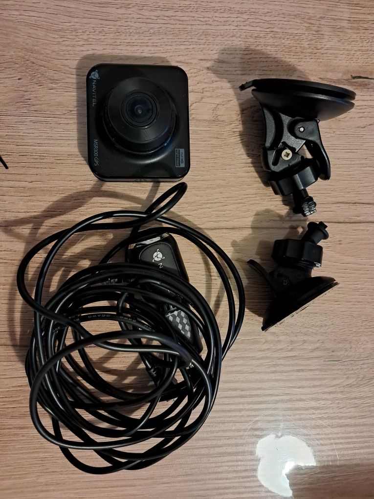 Kamerka samochodowa Navitel MSR300GPS