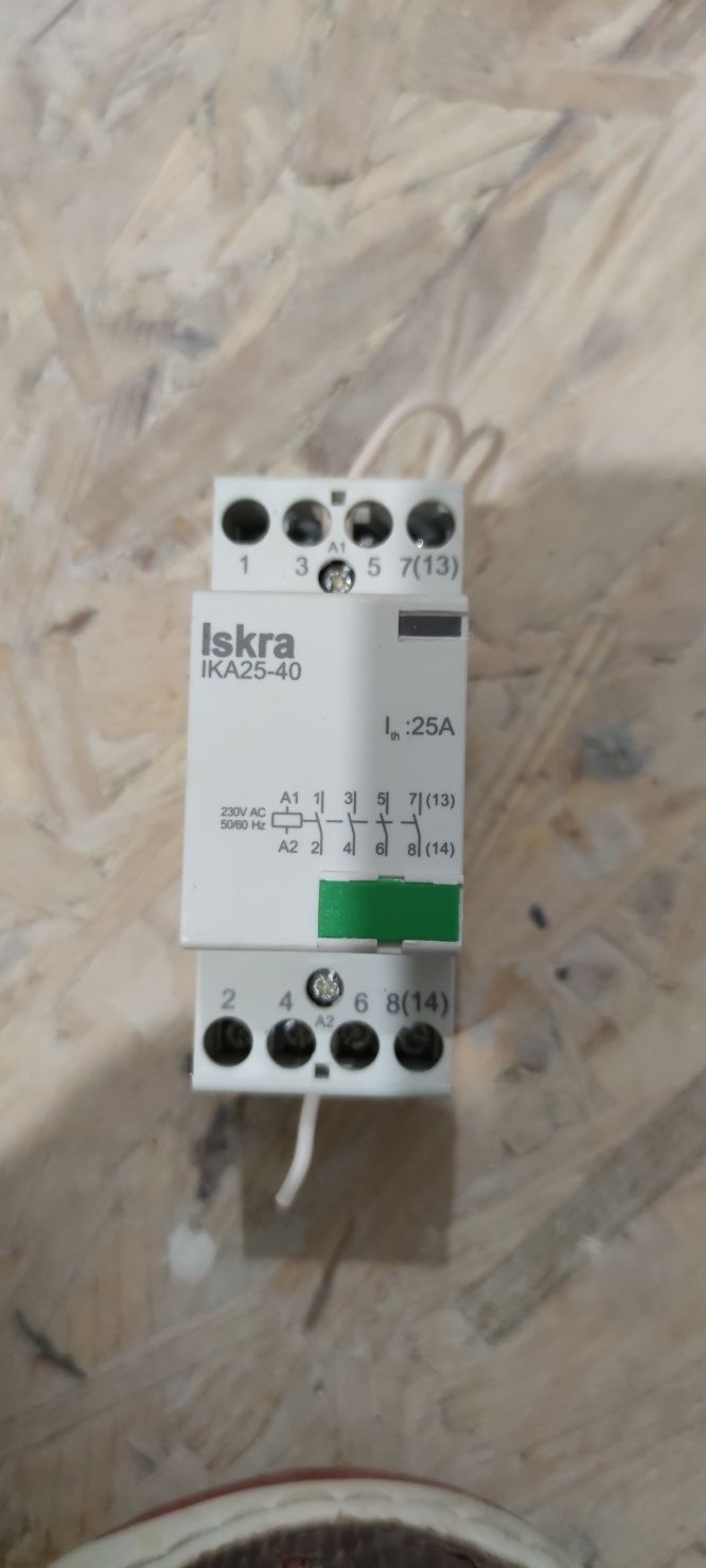 Контактор ISKRA IKA25-40 25А 4НВ 220/240 В 50/60 Гц (30046007000)