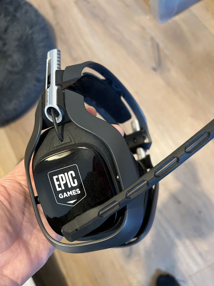 Nowe sluchawki Astro A40 z logo Epic Games (tworca Fortnite)