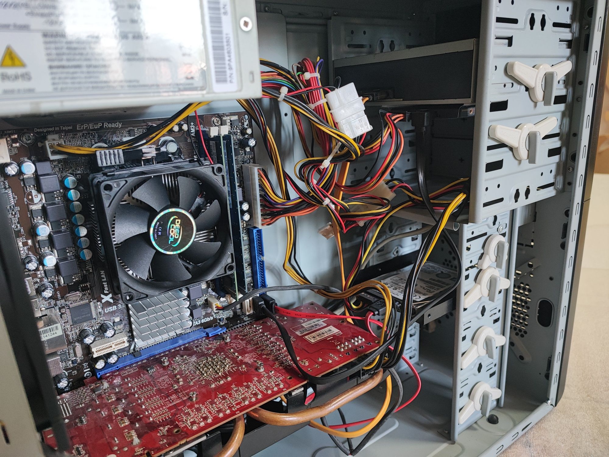 Системний блок Gigabyte для дому, роботи