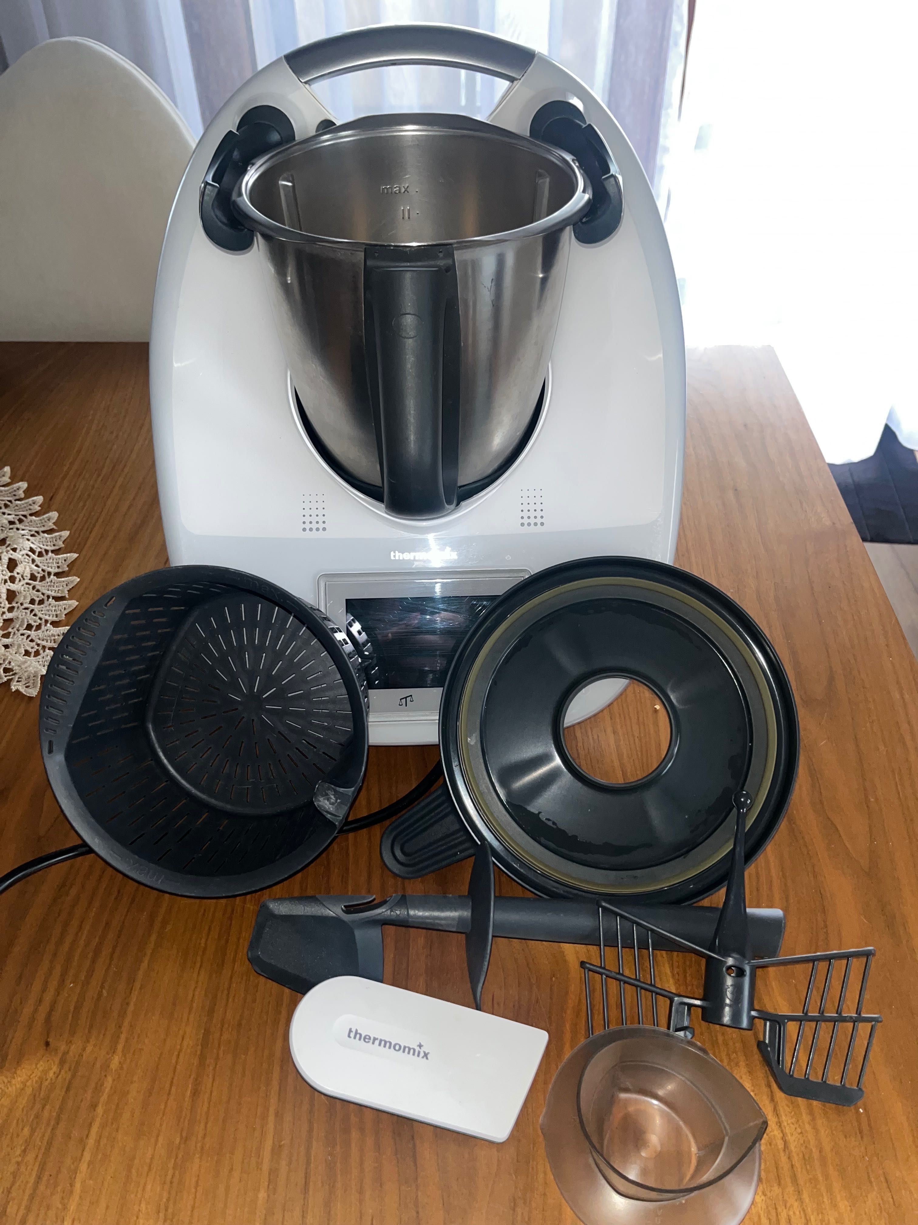 Thermomix TM5 + akcesoria + Cook-Key – stan bardzo dobry!