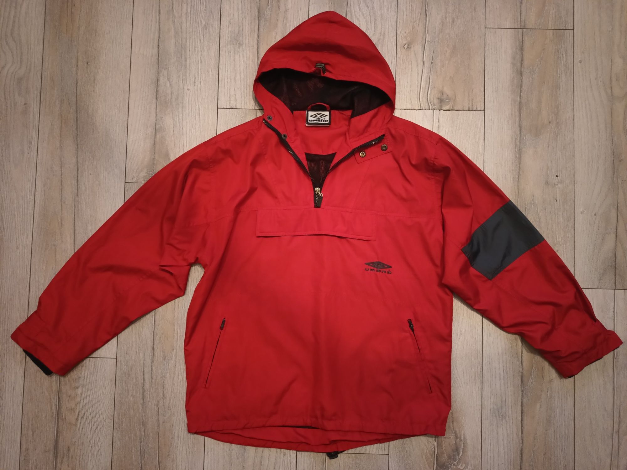 Kurtka wiosenna kangurka Umbro