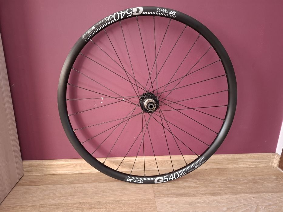 Nowe koło 28 29 dt swiss novatec gravel bardzo mocne maszynowe łożyska