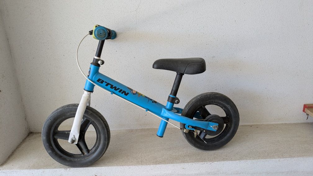 Bicicleta criança sem pedais