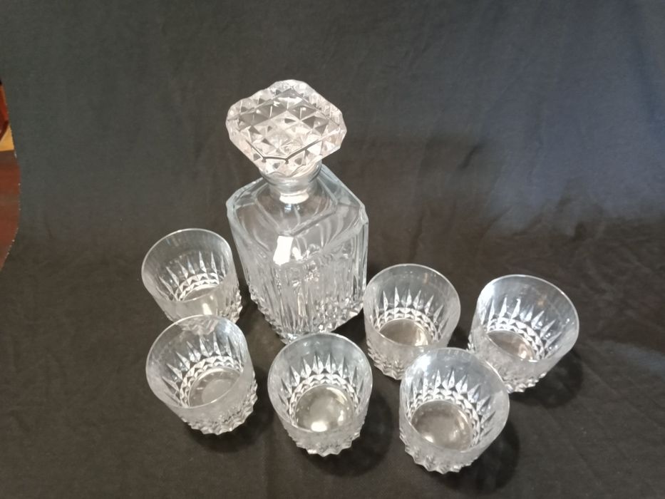 Conjunto garrafa e 6 copos whisky