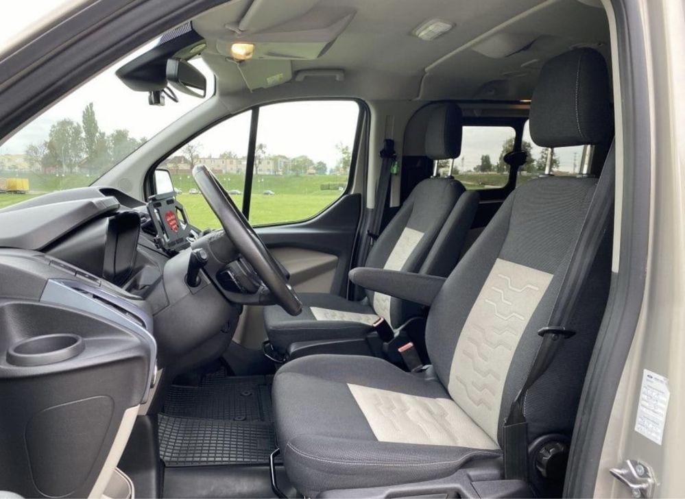 Wynajem samochodow Ford Tourneo Elblag i okolice