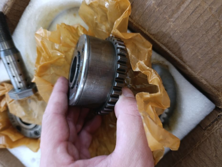 Фазорегулятор, шестерня розподільчого валу двигуна 3.6 Pentastar