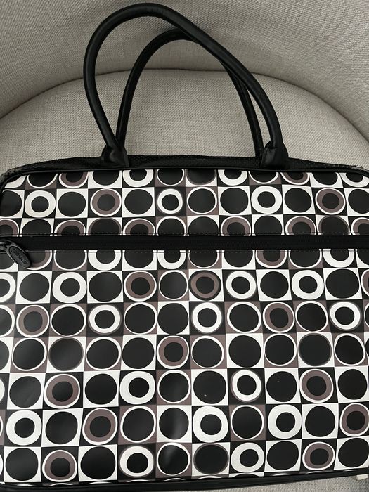 Mala portátil com padrão