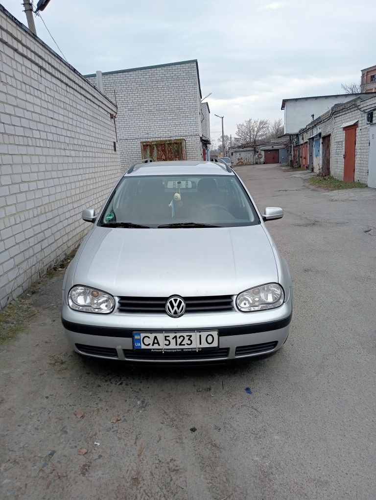 Продам vw golf 4 1.6 бензин