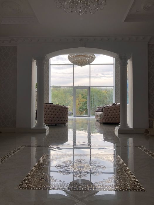 Продаж будинку та 18 соток землі