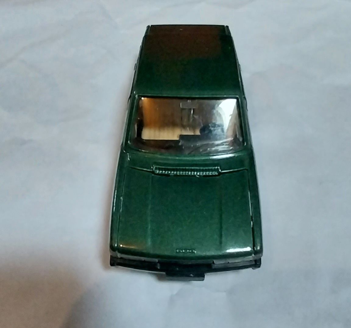 Miniatura da Solido Peugeot 604 escala 1/43