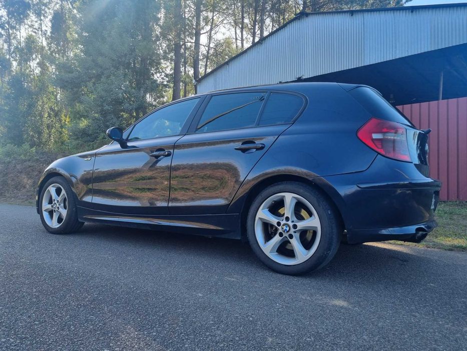 BMW serie 1 118d versão Sport Pack M com repro