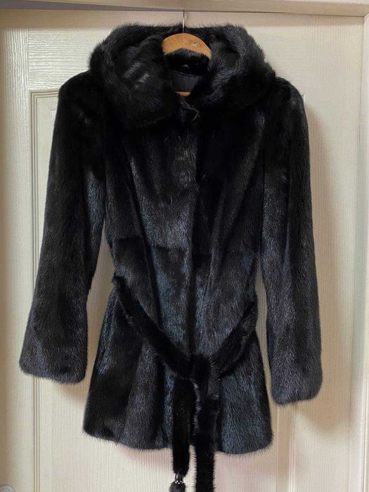 Норкова шуба. Натуральне хутро.