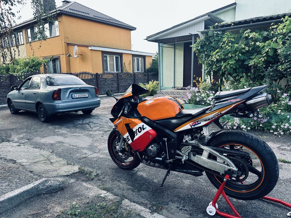 Honda cbr 600 rr