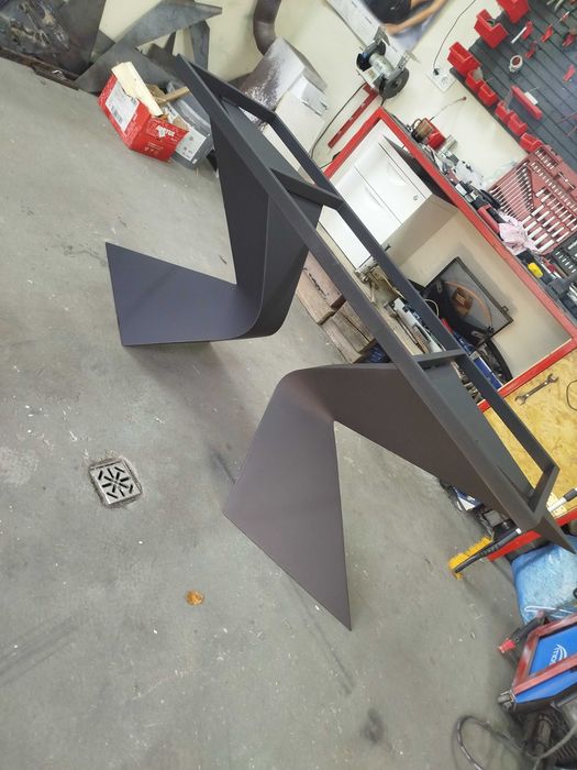 Stół jadalniany, loft, nogi spawane, żywica