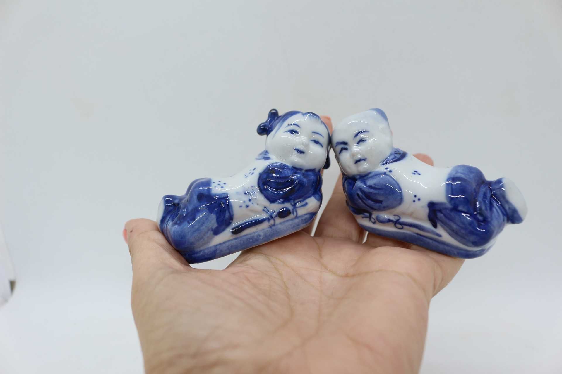 Figuras Almofada Opium Baby porcelana Chinesa XX Azul Branco RARO