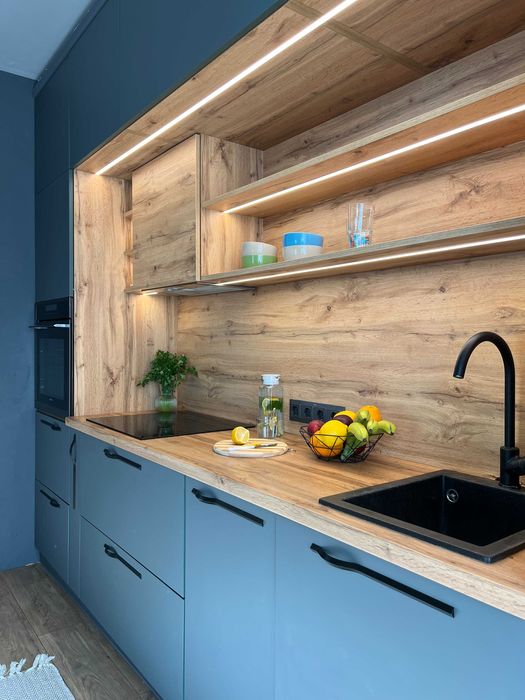 2 - 3 к квартира з ремонтом. Закритий ЖК. Недалеко парк і метро. Без %