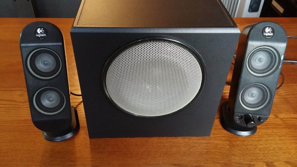 Colunas de Som Logitech X-230 com Subwoofer