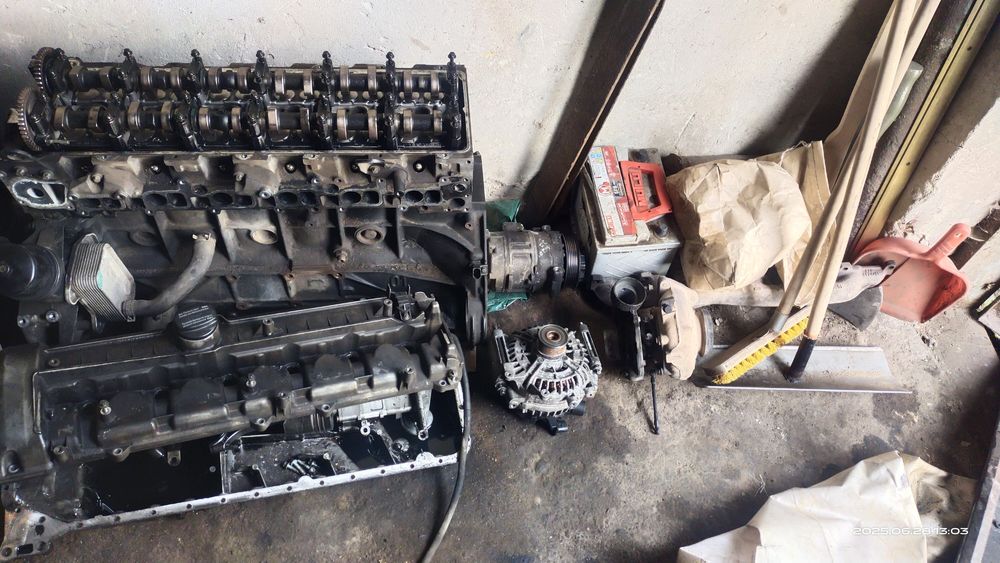 Двигун Ом 648 в розборі