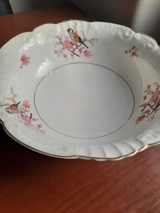 Serviço Vista Alegre de luxo muito antigo