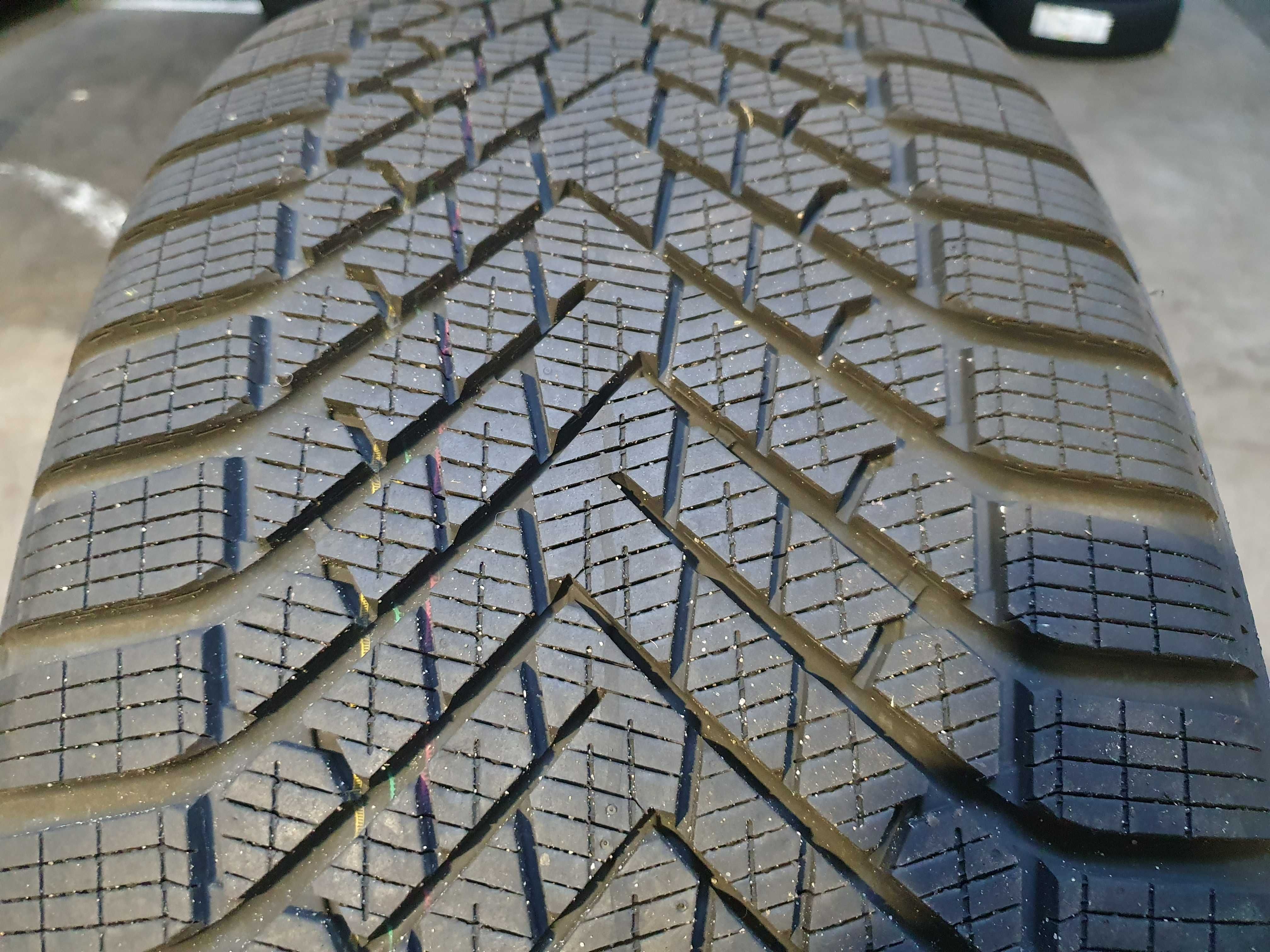 2x opony zimowe 285/40R23 111V PIRELLI Scorpion Winter 2