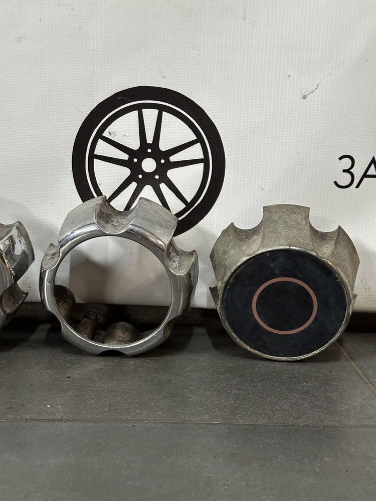 Ковпаки Mitsubishi Pajero,Nissan Patrol металеві