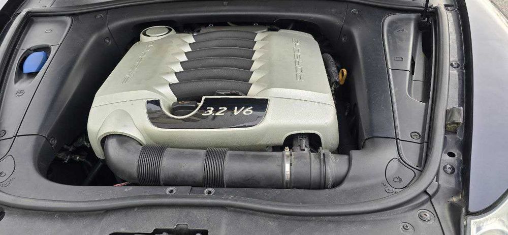 Porsche Cayenne Tiptronic