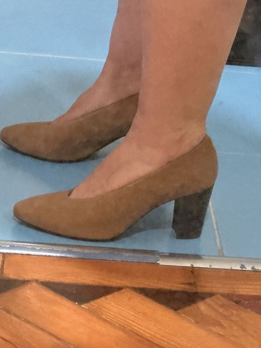Sapatos novos unisa nunca usados na rua