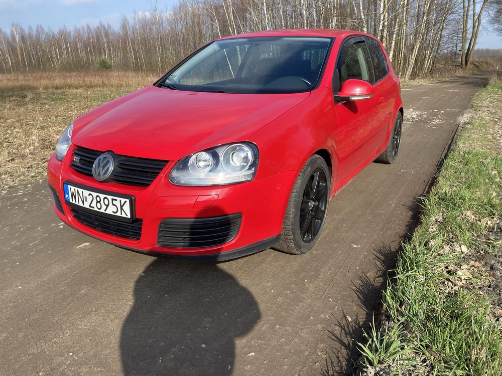 Volkswagen Golf V 2.0 TDI DPF GT Sport