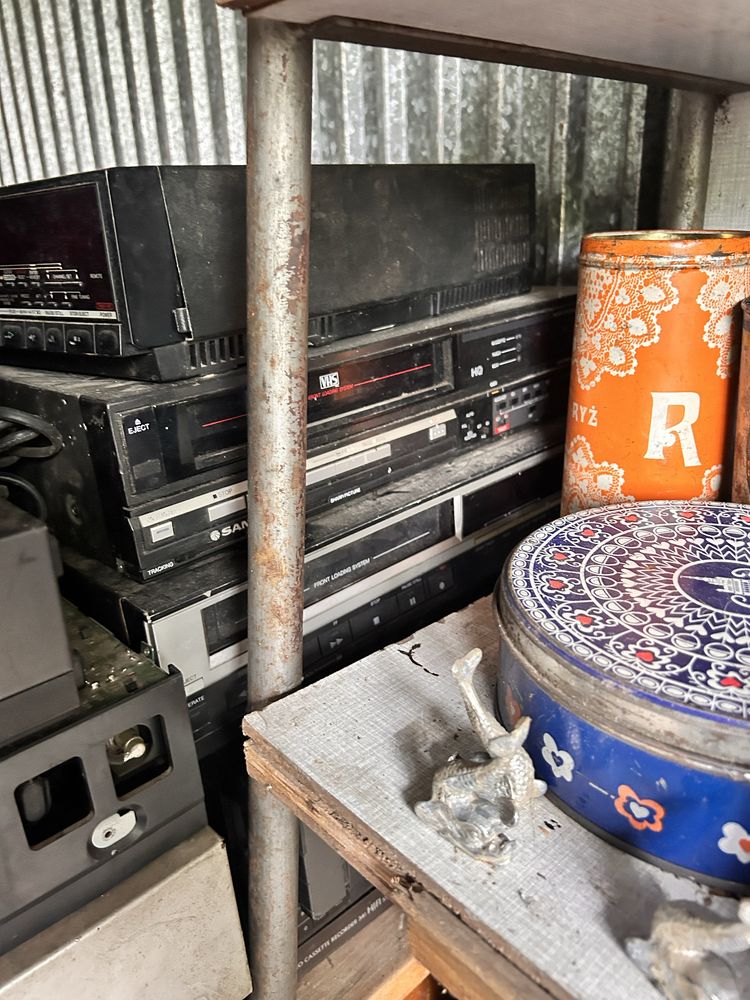Stare magnetowidy odtwarzacze na kasety VHS PRL